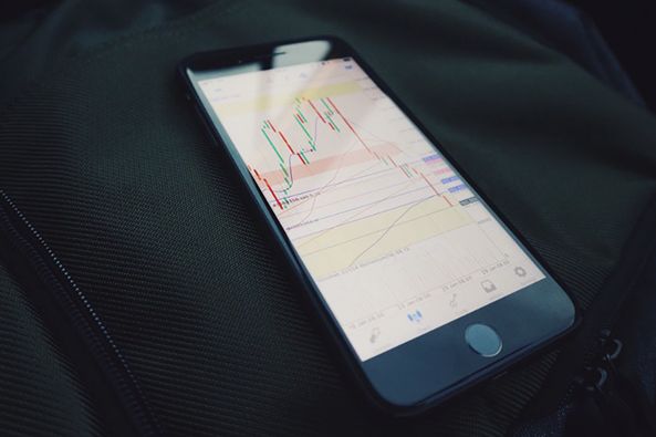 REITs：好一個(gè)基建“接盤俠”