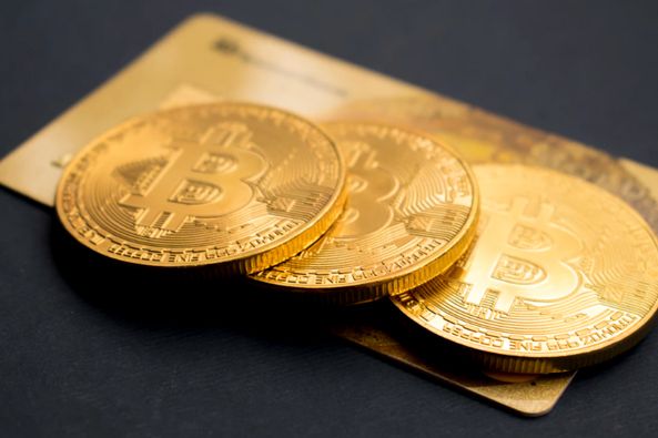 黃金近期為什么會(huì)瘋漲?